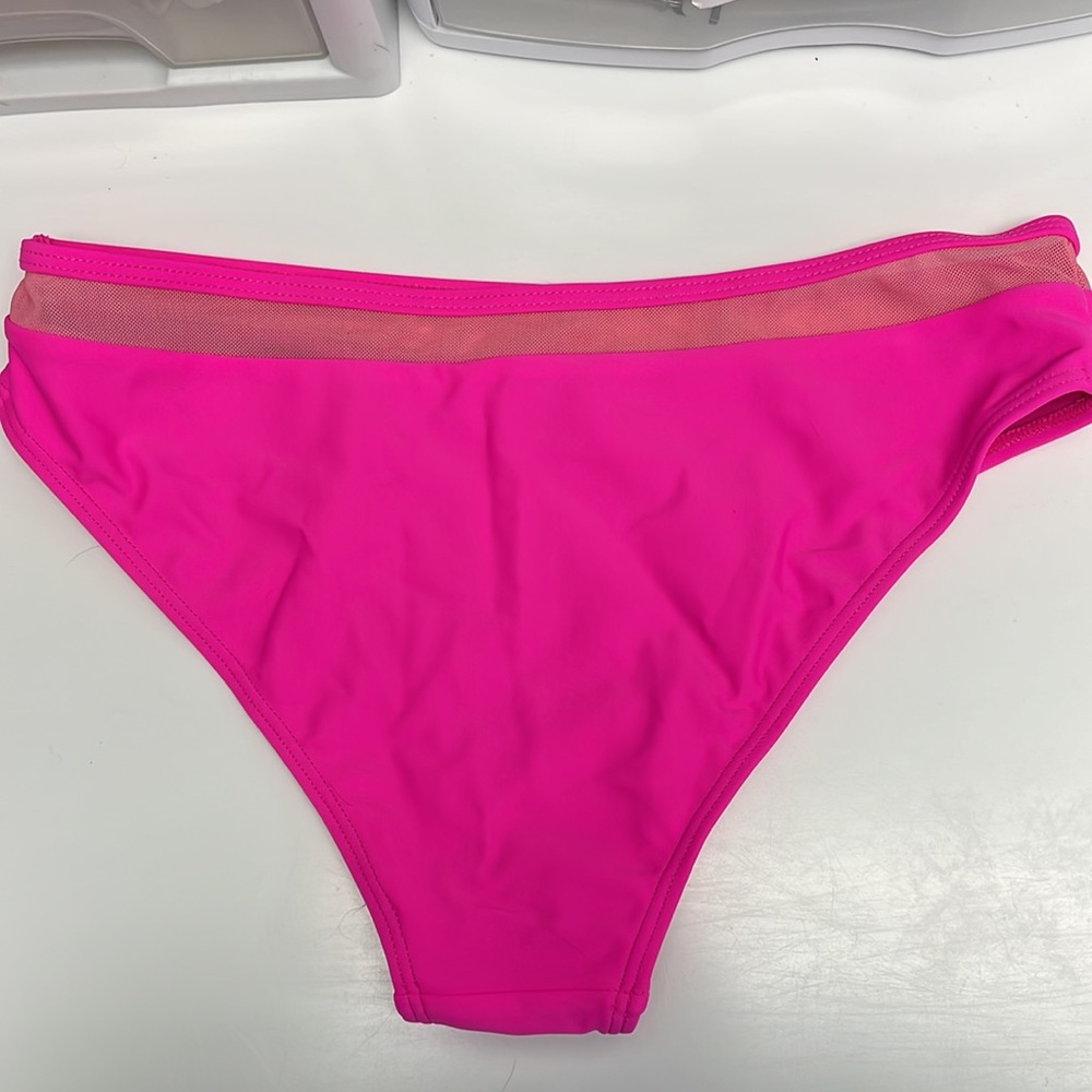 Swimsuit - Picture 4 of 4